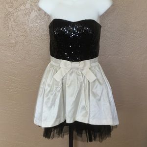 Betsey Johnson Black Gold Cocktail Holiday Dress 4